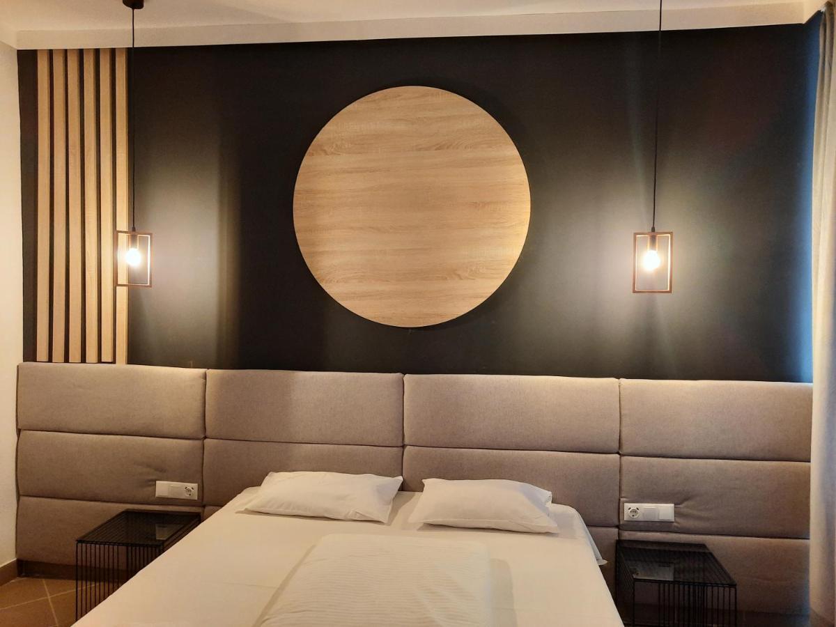 Pension Recidency Oradea Ngoại thất bức ảnh