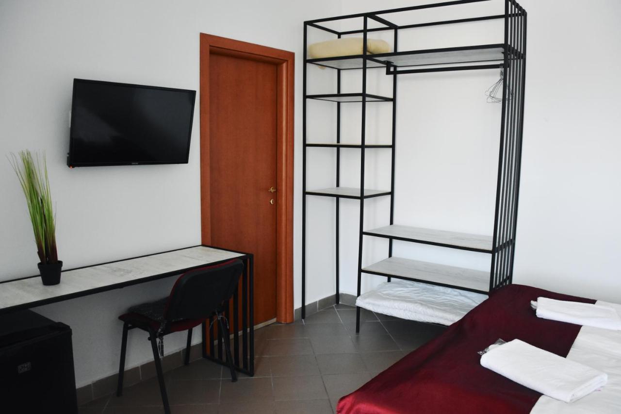 Pension Recidency Oradea Ngoại thất bức ảnh