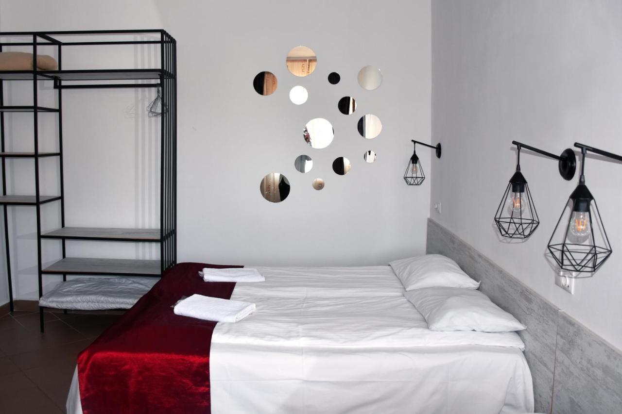 Pension Recidency Oradea Ngoại thất bức ảnh